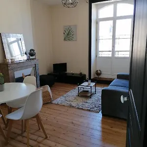 De Charme Au Coeur De La Ville Apartamento