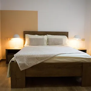  Appartamento Angie's Perfect Location Flat - Walk To Sights Albania